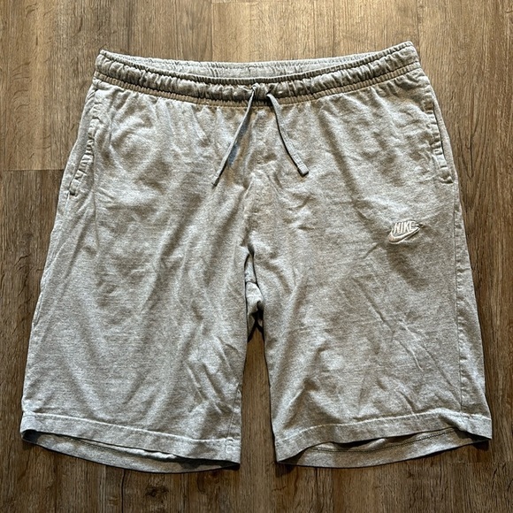 NIKE SHORTS SIZE(XXL) - Picture 1 of 7